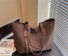 Load image into Gallery viewer, Shoulder Bag - Lil