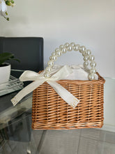 Load image into Gallery viewer, Pearl Straw Basket Bag
