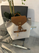 Load image into Gallery viewer, Women's Back pack - Flap