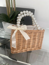 Load image into Gallery viewer, Pearl Straw Basket Bag
