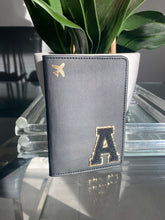 Load image into Gallery viewer, Passport Holder - Tree