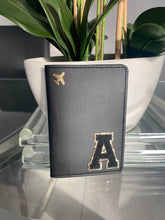 Load image into Gallery viewer, Passport Holder - Tree