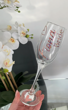 Load image into Gallery viewer, Bridal Party Champagne/Prosecco Flutes
