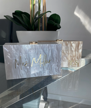 Load image into Gallery viewer, Pearl Clutch Bag- Nat