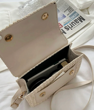 Load image into Gallery viewer, Patch Bridal Pearl Bag- LILAS