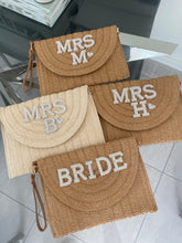 Load image into Gallery viewer, Pearl clutch bag