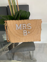 Load image into Gallery viewer, Pearl clutch bag