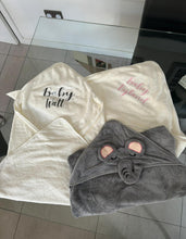Load image into Gallery viewer, Baby Towel - WATT
