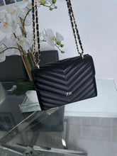 Load image into Gallery viewer, Hand Bag- Kelly
