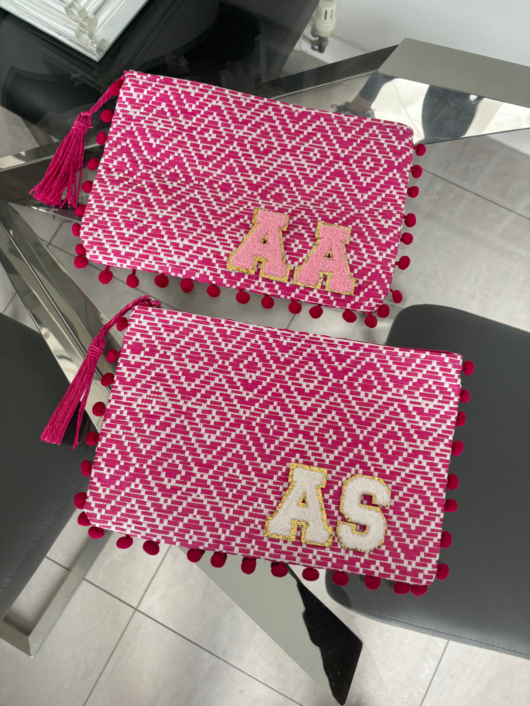 Patch Straw Clutch Bag - PINK POMPOM