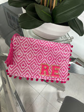Load image into Gallery viewer, Patch Straw Clutch Bag - PINK POMPOM
