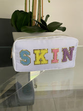 Load image into Gallery viewer, SUMMER PATCH POUCHES - Forest SALE
