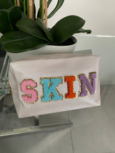 Load image into Gallery viewer, SUMMER PATCH POUCHES - Forest SALE
