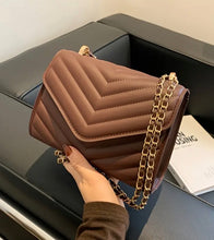 Load image into Gallery viewer, Hand Bag- Kelly
