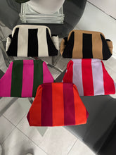 Load image into Gallery viewer, Clutch Bag - Two Colours - Chicago
