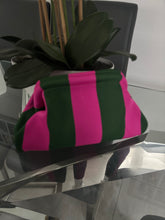 Load image into Gallery viewer, Clutch Bag - Two Colours - Chicago
