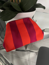 Load image into Gallery viewer, Clutch Bag - Two Colours - Chicago
