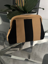 Load image into Gallery viewer, Clutch Bag - Two Colours - Chicago
