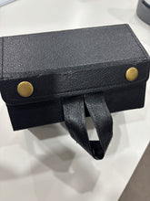 Load image into Gallery viewer, Sun Glasses Case
