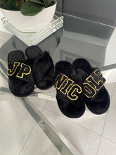 Load image into Gallery viewer, Black Fluffy Slippers - Cubbie
