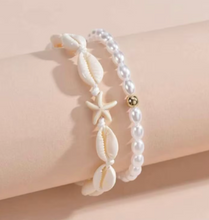 Load image into Gallery viewer, Cowrie Shell Puka Shell Seashell - Star
