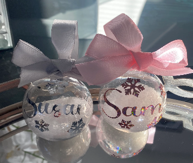 Christmas Baubles - Snow