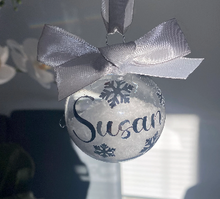 Load image into Gallery viewer, Christmas Baubles - Snow
