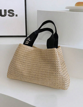 Load image into Gallery viewer, Straw Tote Bag - Noella
