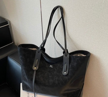 Load image into Gallery viewer, Shoulder Bag - Lil
