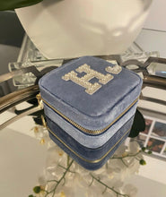 Load image into Gallery viewer, Jewellery Boxes Pearl Patches
