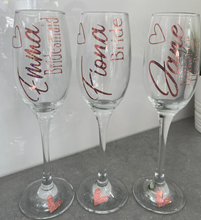 Load image into Gallery viewer, Bridal Party Champagne/Prosecco Flutes
