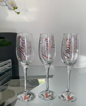 Load image into Gallery viewer, Bridal Party Champagne/Prosecco Flutes
