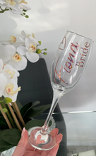 Load image into Gallery viewer, Bridal Party Champagne/Prosecco Flutes
