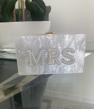 Load image into Gallery viewer, MRS Pearl Clutch Bag - Nat
