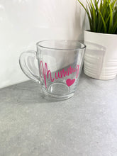 Load image into Gallery viewer, Glass mug with heart
